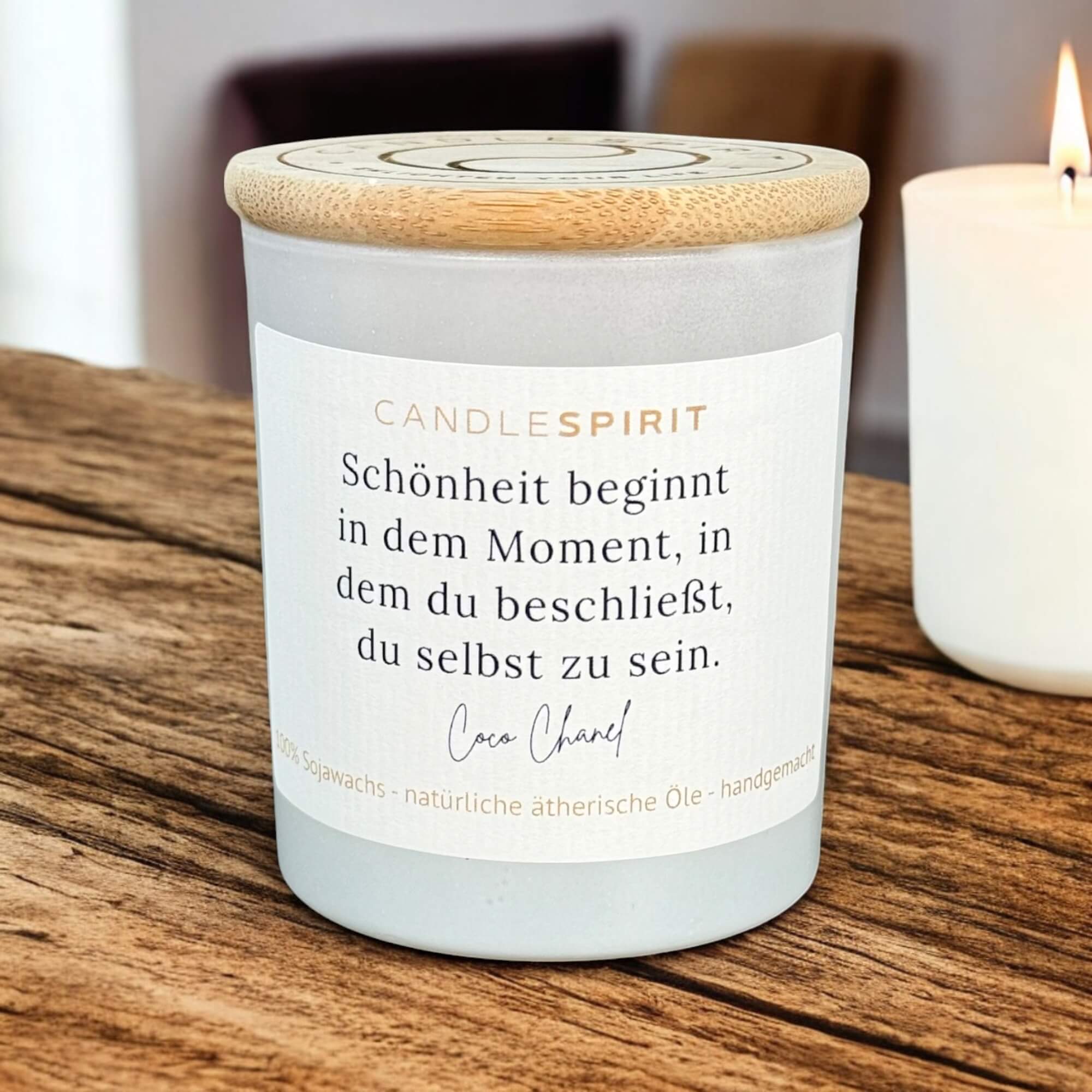 "Schönheit beginnt in dem Moment, in dem du beschließt du selbst zu sein. Coco Chanel" | Aromatherapie Kerze